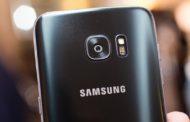 Samsung Has a New Problem : S7 Camera Lens Shattering Without Any Impact!